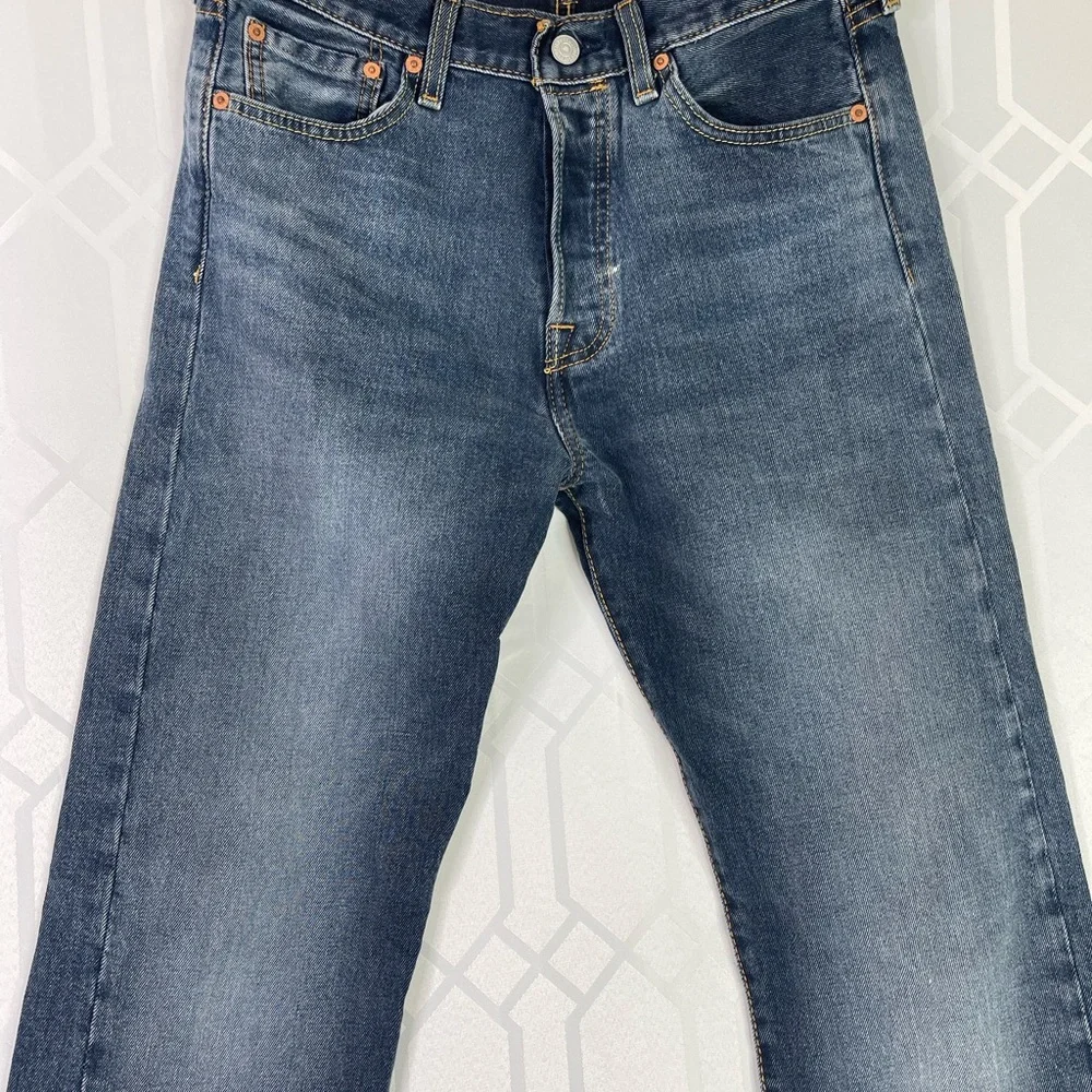 Levi's 501 Original Fit Medium Dark Wash Straight Leg Jeans W30 L32